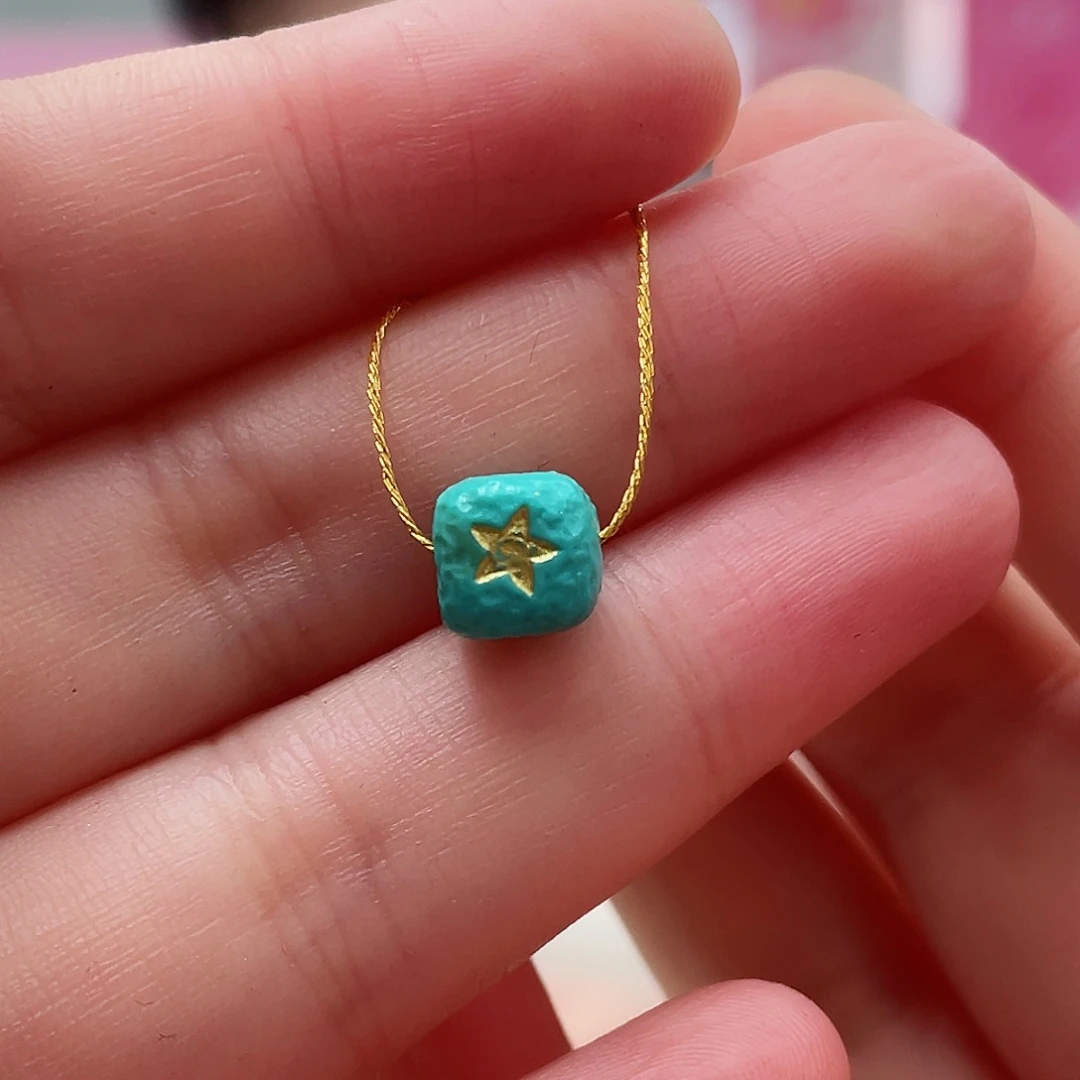 绿松石颈饰未镶嵌