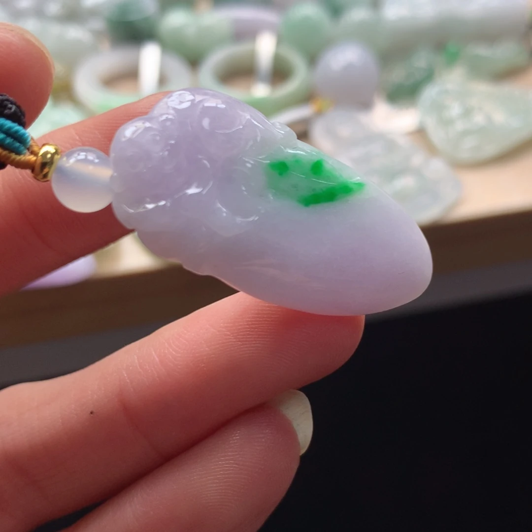 颈饰未镶嵌翡翠吊坠