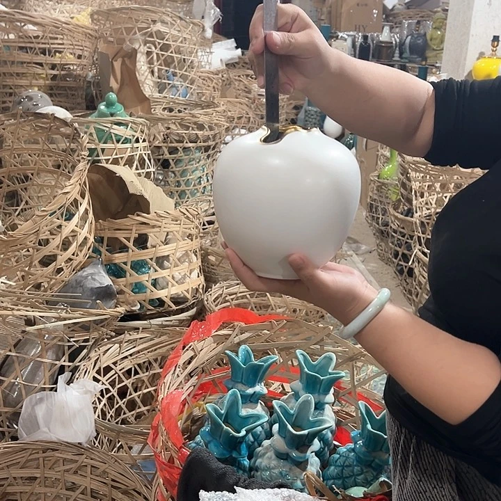 瓶高度15厘米口径8厘米微瑕jian l