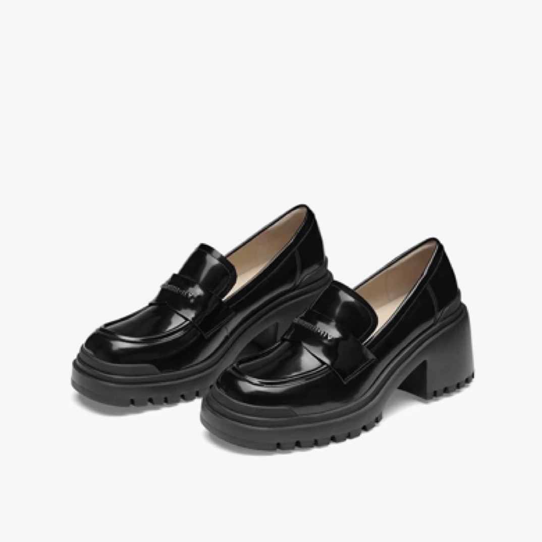 四季春季粗跟休闲女鞋乐福春秋时尚百搭黑色厚底舒适女士真皮