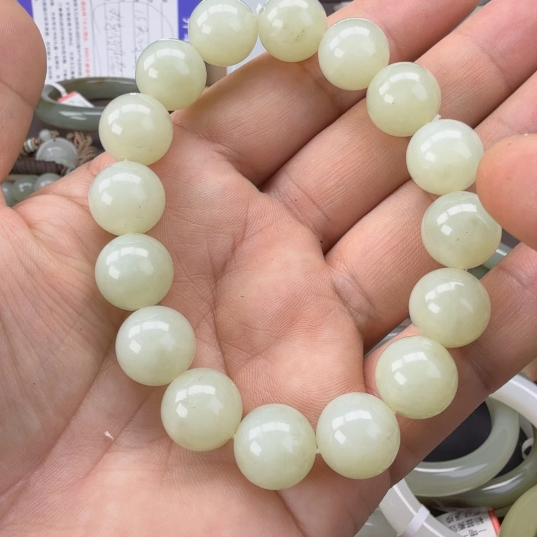 和田玉（糖玉）未镶嵌手镯