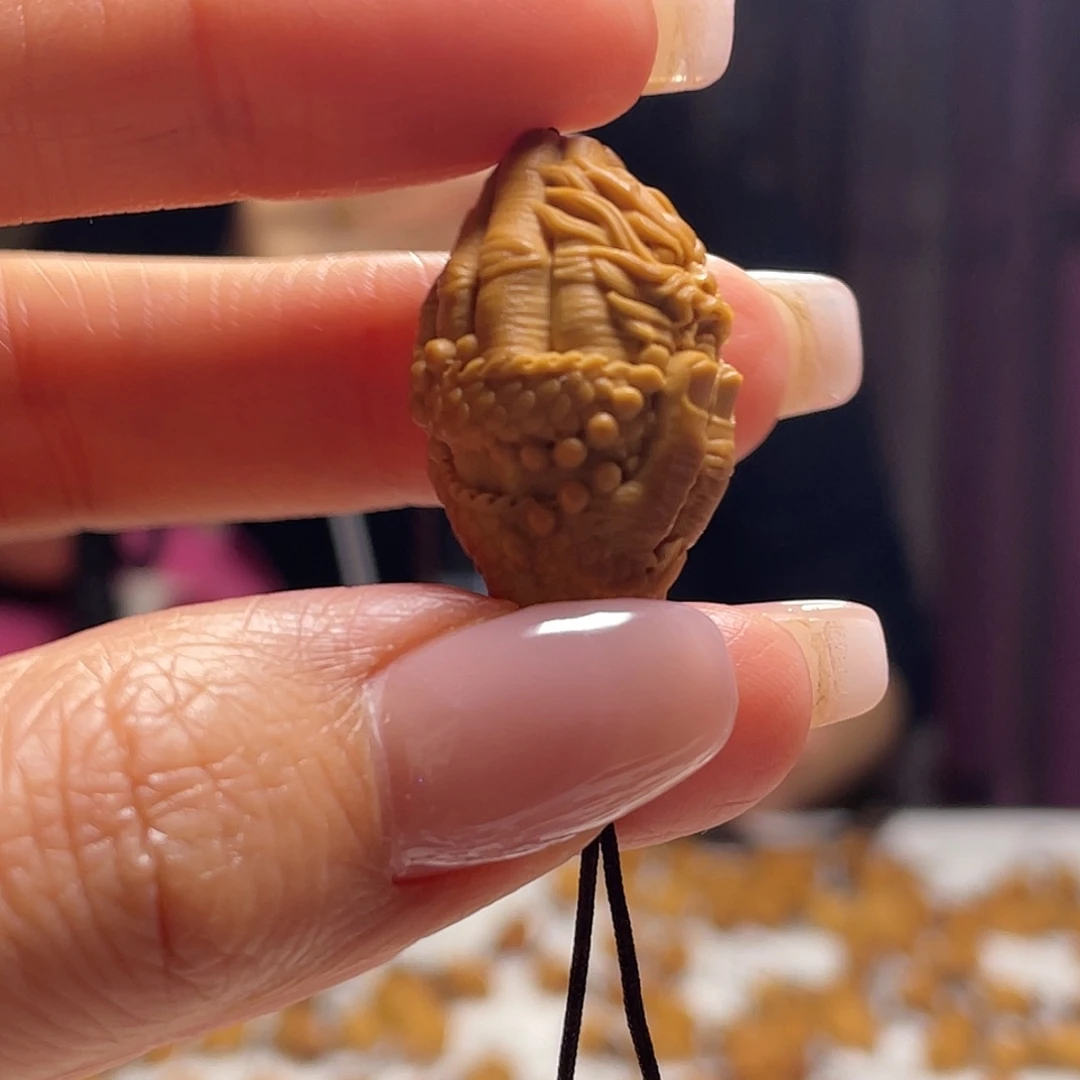 橄榄核吊坠橄榄核