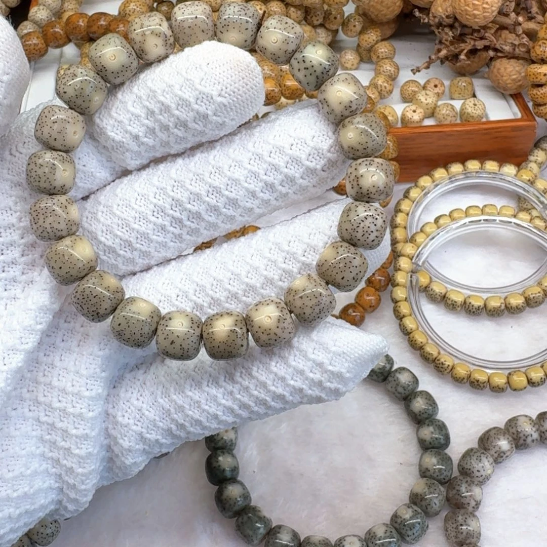 星月菩提吊坠扶**上石玉料11*10