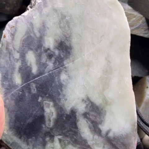 未镶嵌和田玉（糖玉）挂件