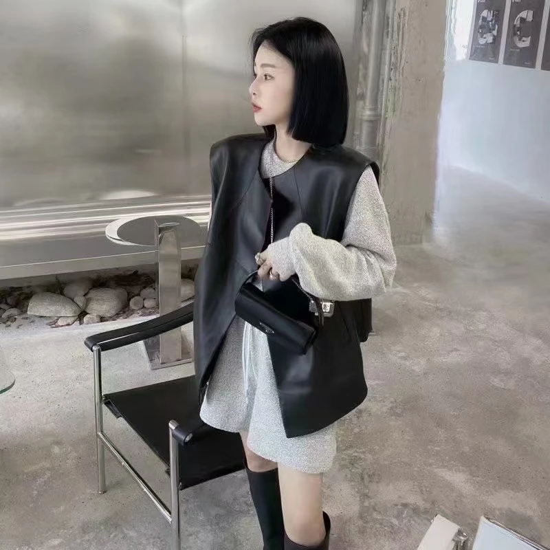 2025韩国设计感小众皮黑色马甲外套女春季新款潮流时尚外穿马夹女