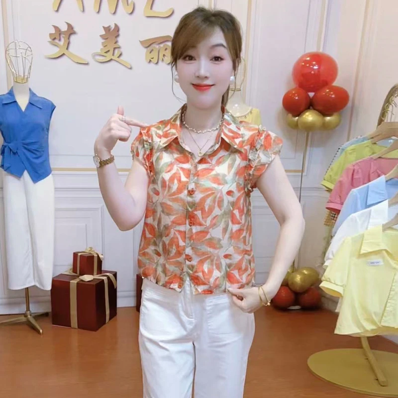 2025年夏季新款休闲减龄短袖衬衫女士百搭休闲碎花花边袖气质上衣