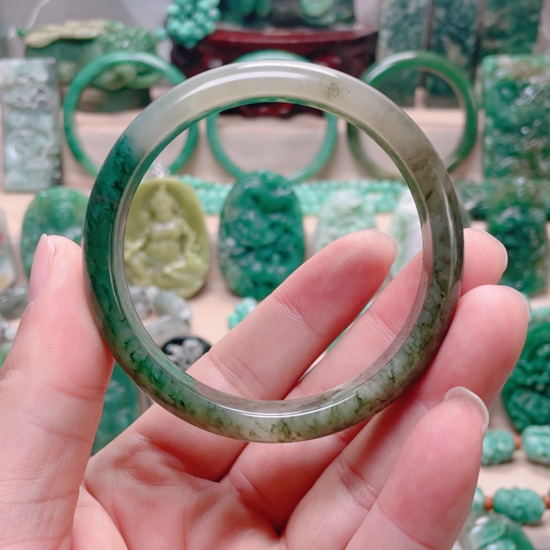 独山玉未镶嵌手镯