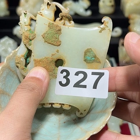 瓷片瓷器制作过程是根据不同种类及形状