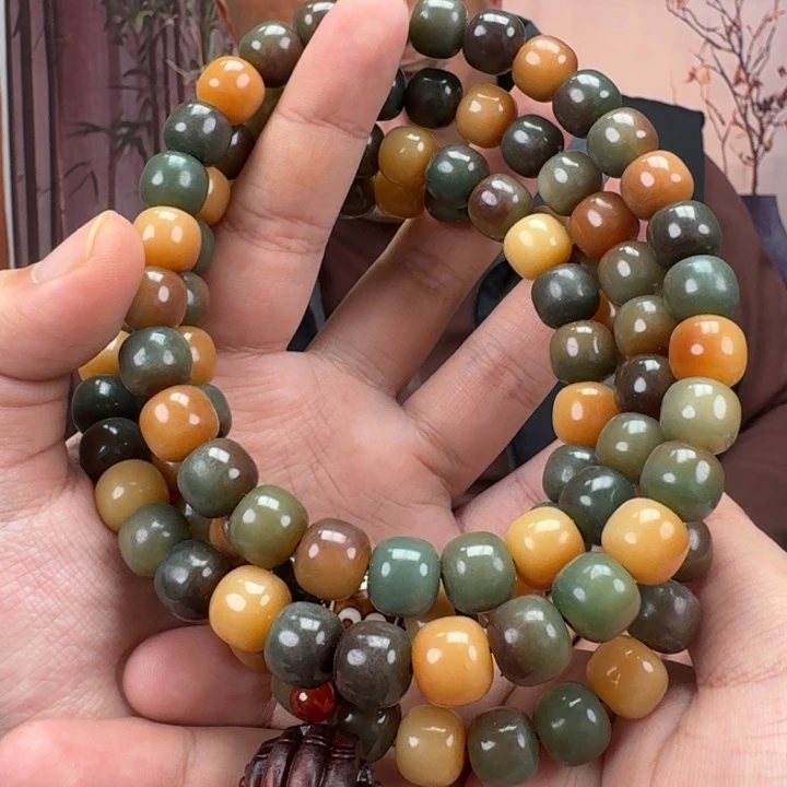 六***顺岫玉未镶嵌手链岫岩玉