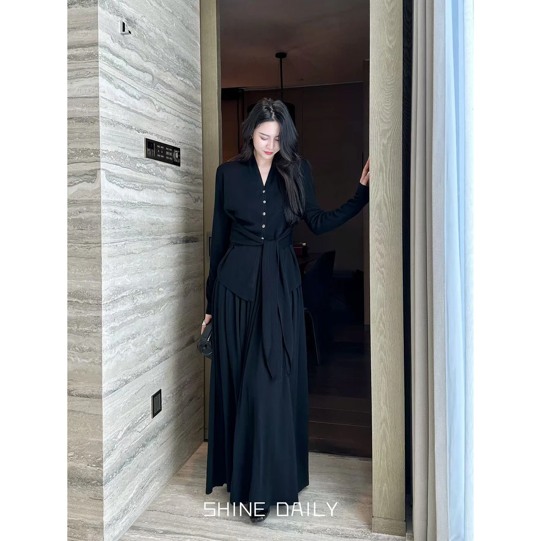 【夜今朝】慵懒风轻熟法式时尚套装长袖修身气质显瘦针织黑色