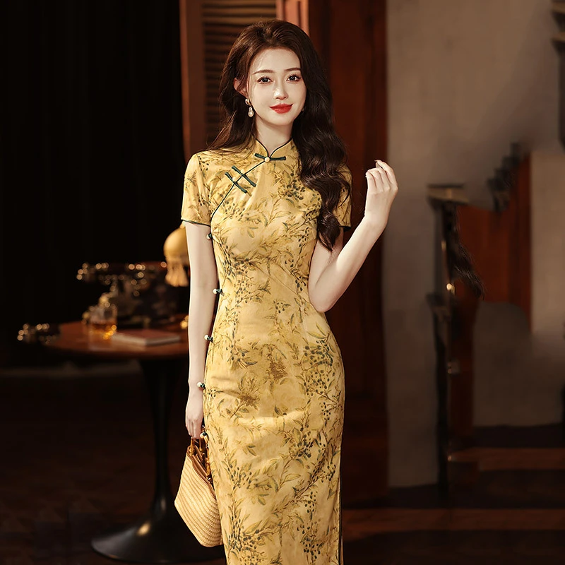 金色国风中式长款改良旗袍新款年轻款女复古修身短袖气质平时可穿