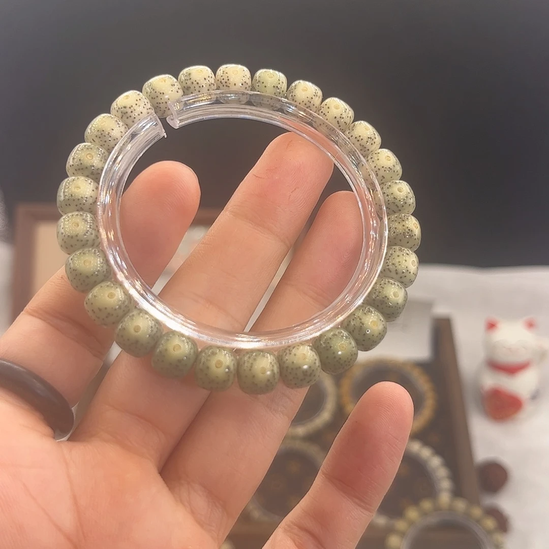 吊坠星月菩提23 号.  星月菩提.  一物一图.