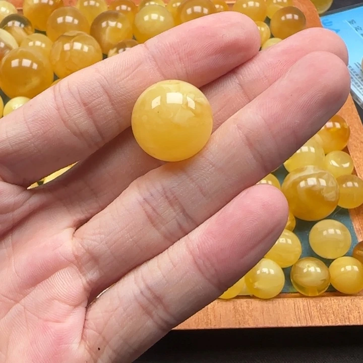 未镶嵌琥珀珠宝奇石天然167