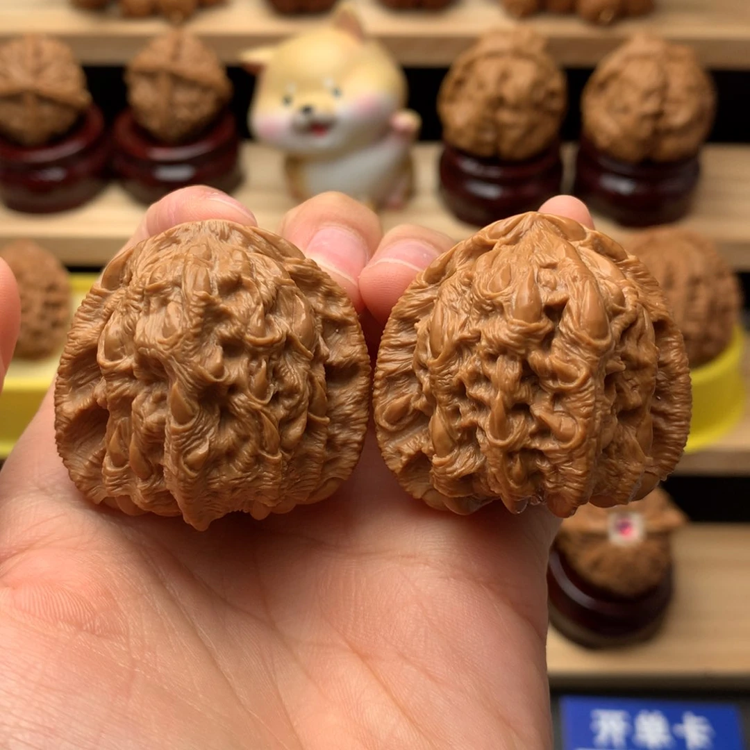 吊坠文玩核桃三角白吞噬39➕