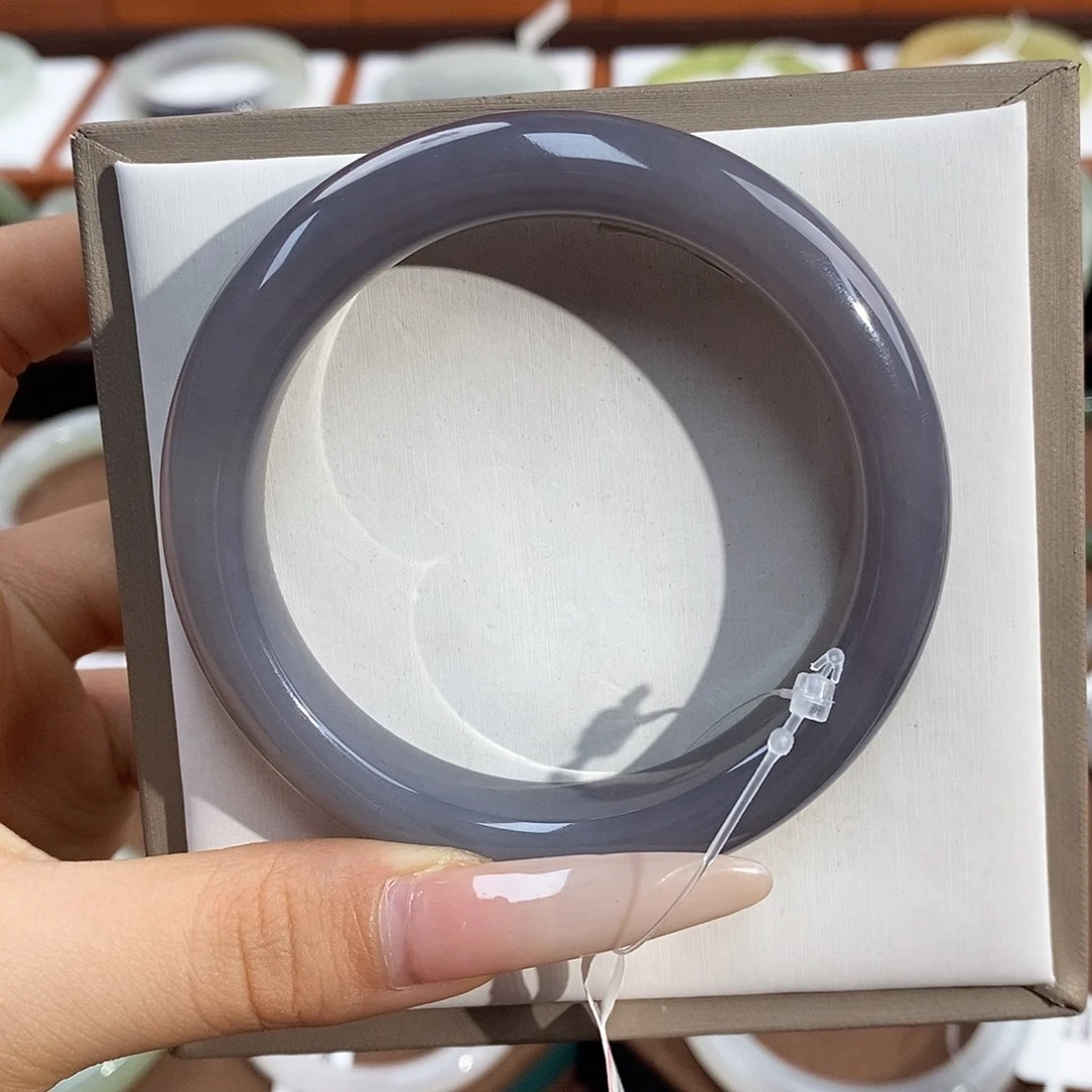 和田玉手镯未镶嵌婷