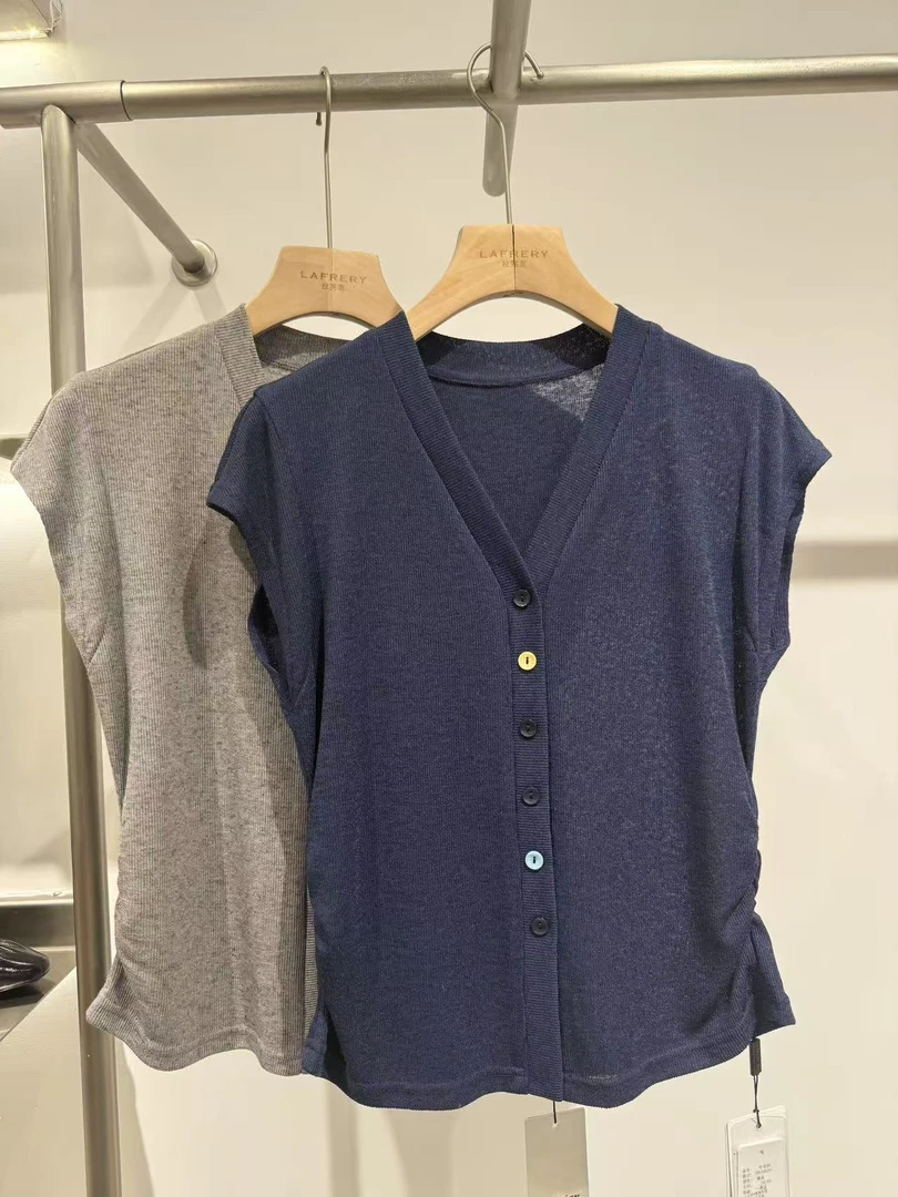 【方圆服饰】韩版单排扣衬衫夏季V领简约薄款短袖女士灰色