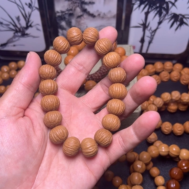 文玩核桃手串土豪