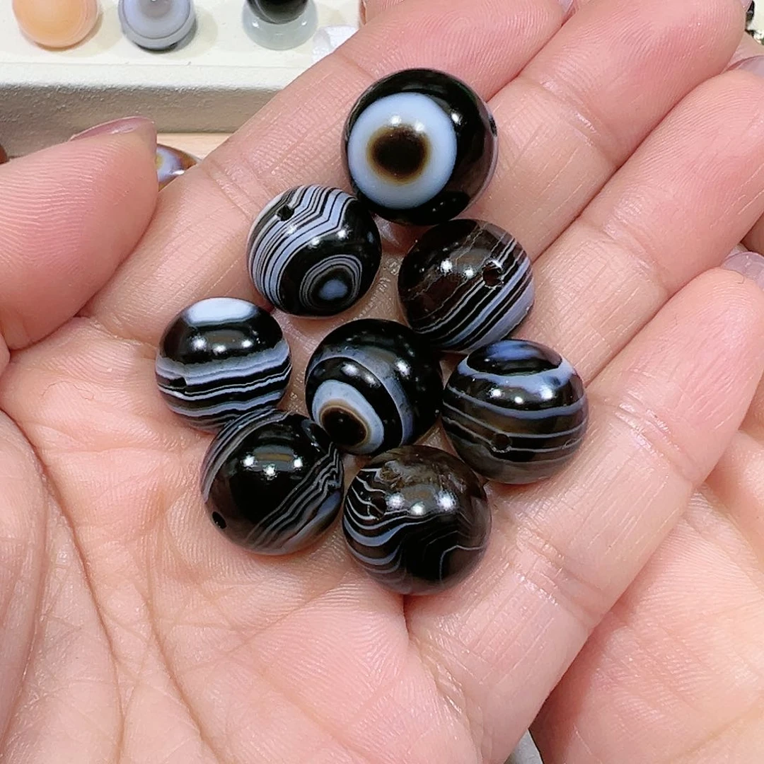 玛瑙/玉髓珠宝半成品未镶嵌龙*