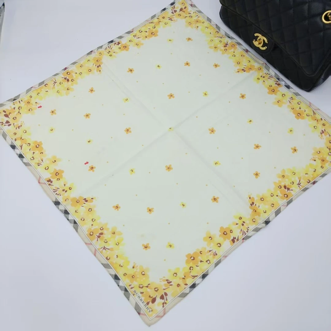 95新 BURBERRY/博柏利 海囤/巴宝莉/丝巾/yy09305