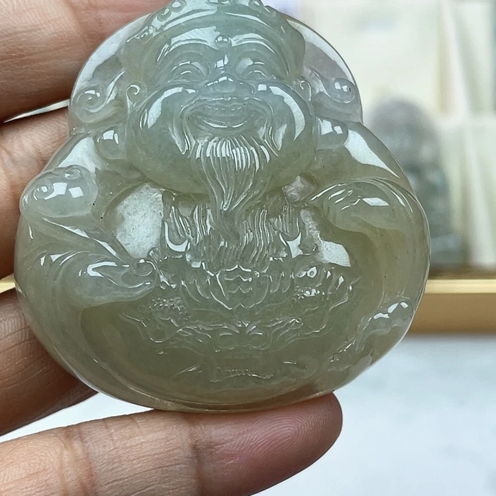 翡翠未镶嵌颈饰明**性天然翡翠A货金财神