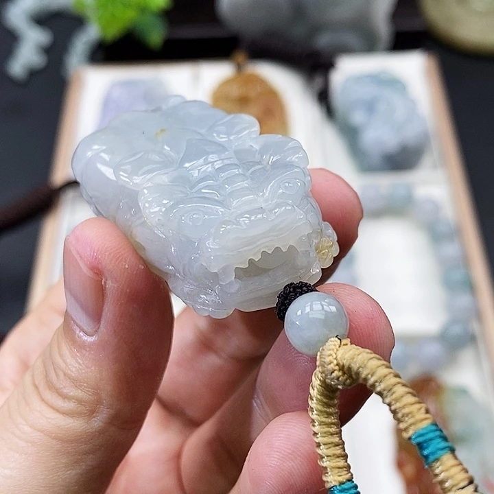 颈饰未镶嵌翡翠缅甸天然翡翠A货
