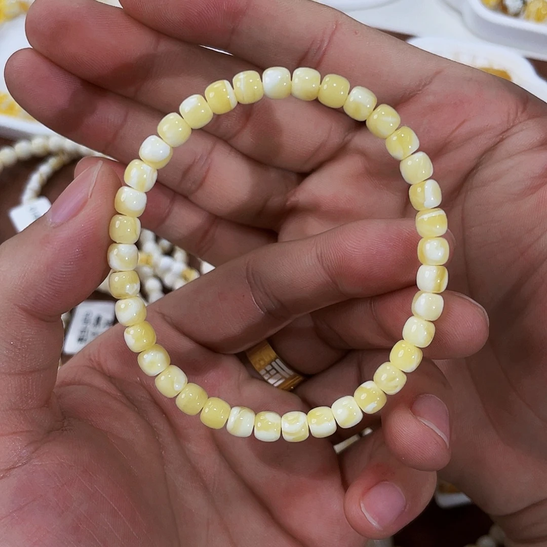 了***真琥珀未镶嵌手链5.5m