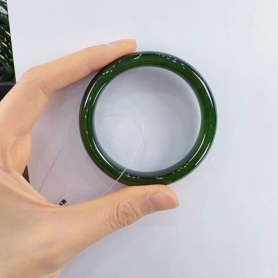 黑***️和田玉（碧玉）未镶嵌手镯