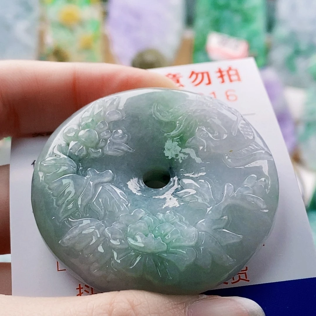 吊坠(不含链)未镶嵌翡翠