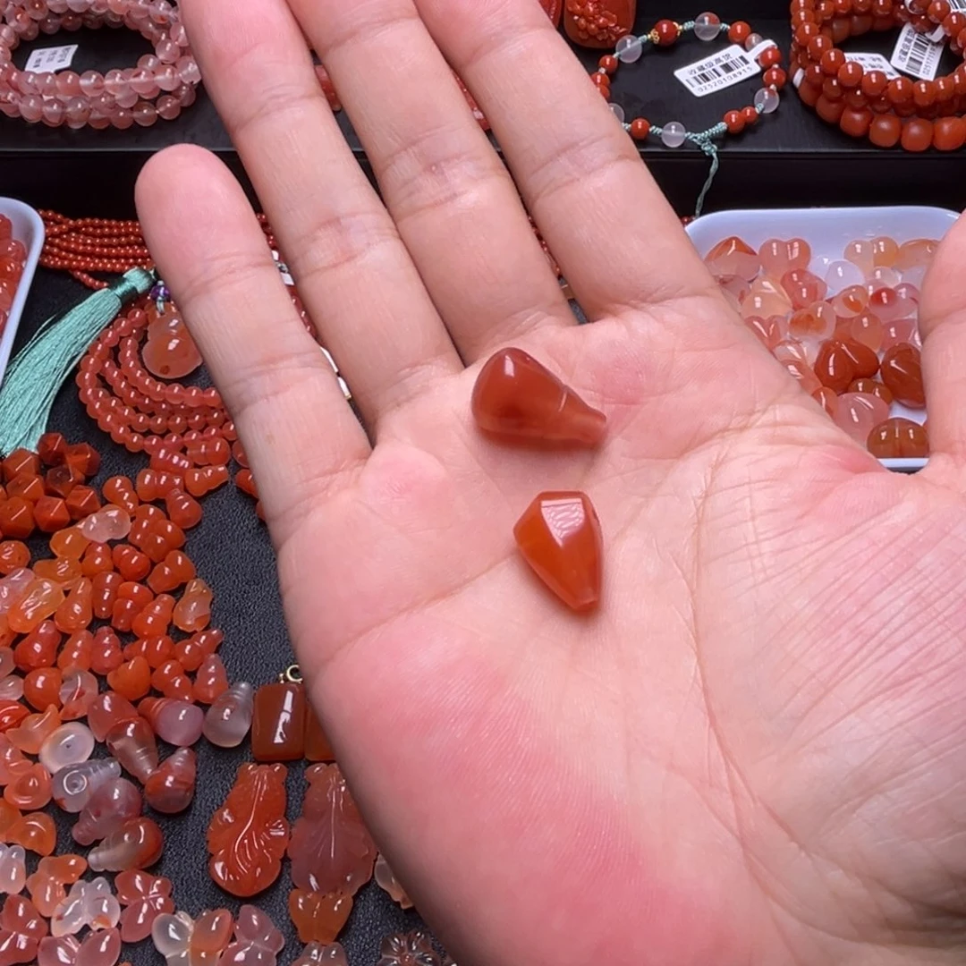 小***孩南红玛瑙未镶嵌珠宝半成品