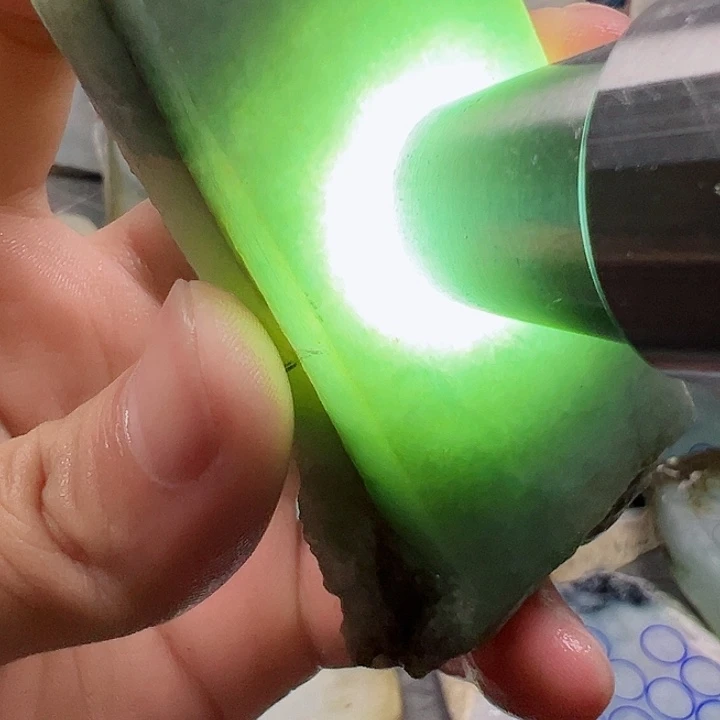 翡翠未镶嵌颈饰纯天然缅甸翡翠