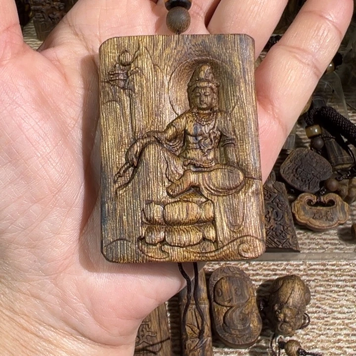 沉香沉香碎屑白棋楠沉香雕刻牌13.8克