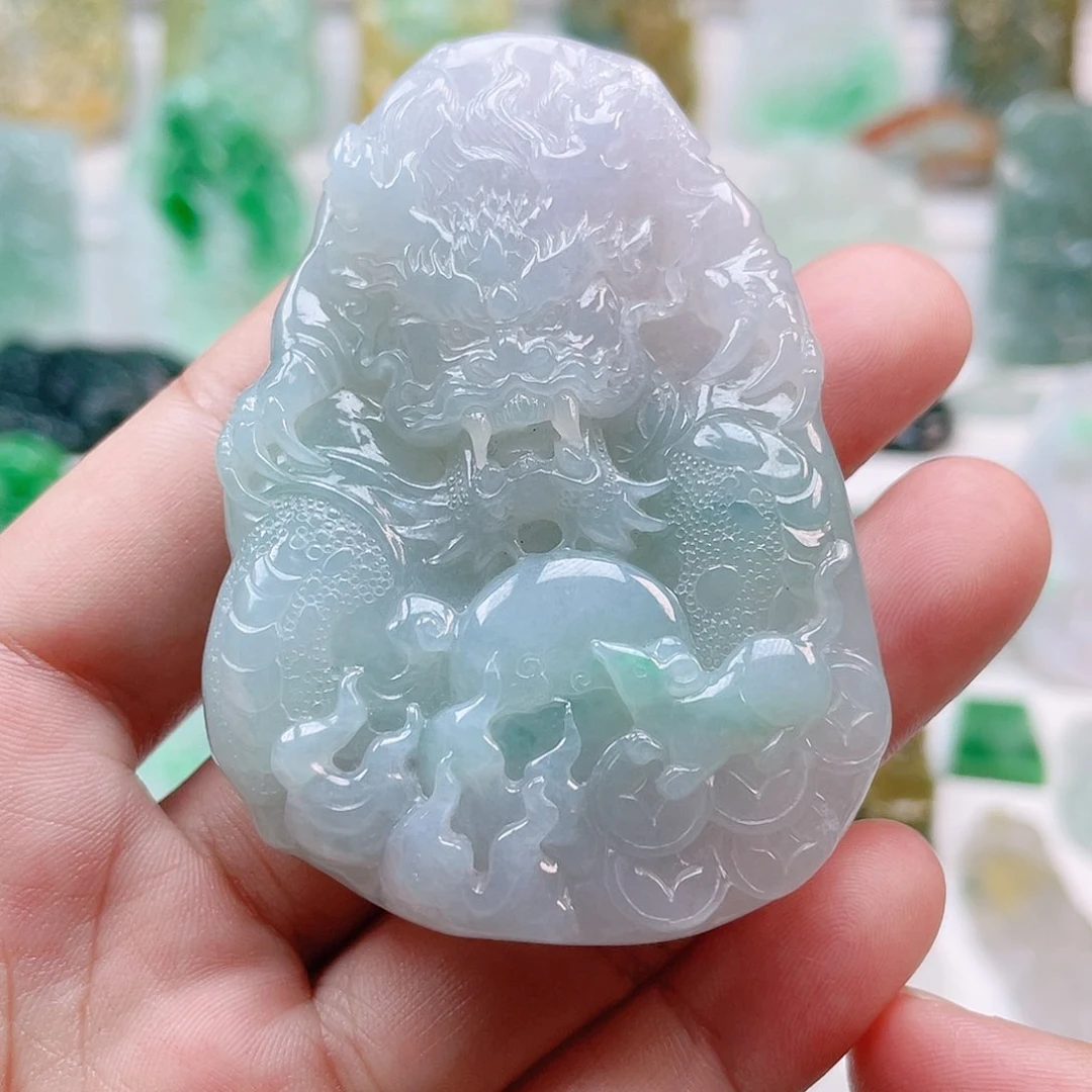 翡翠颈饰未镶嵌龙