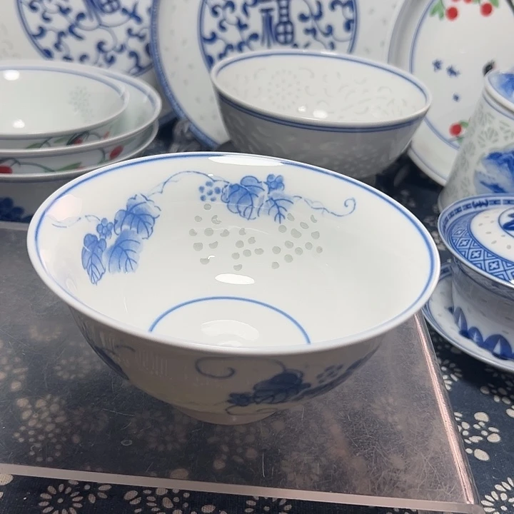 陶青花玲珑5寸葡萄饭碗