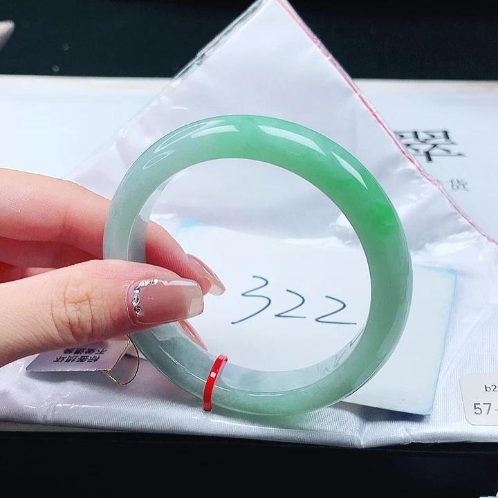 翡翠手镯未镶嵌57