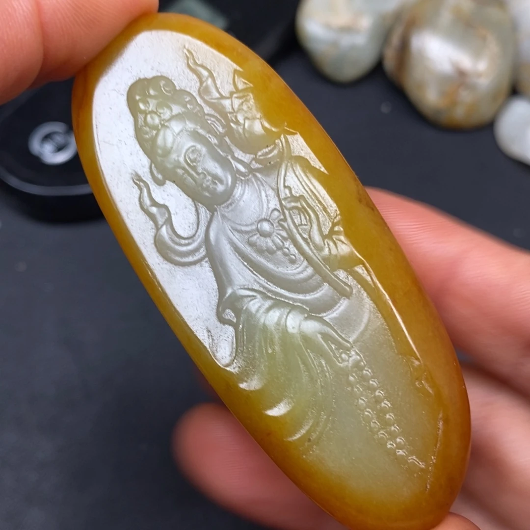 和田玉未镶嵌挂件