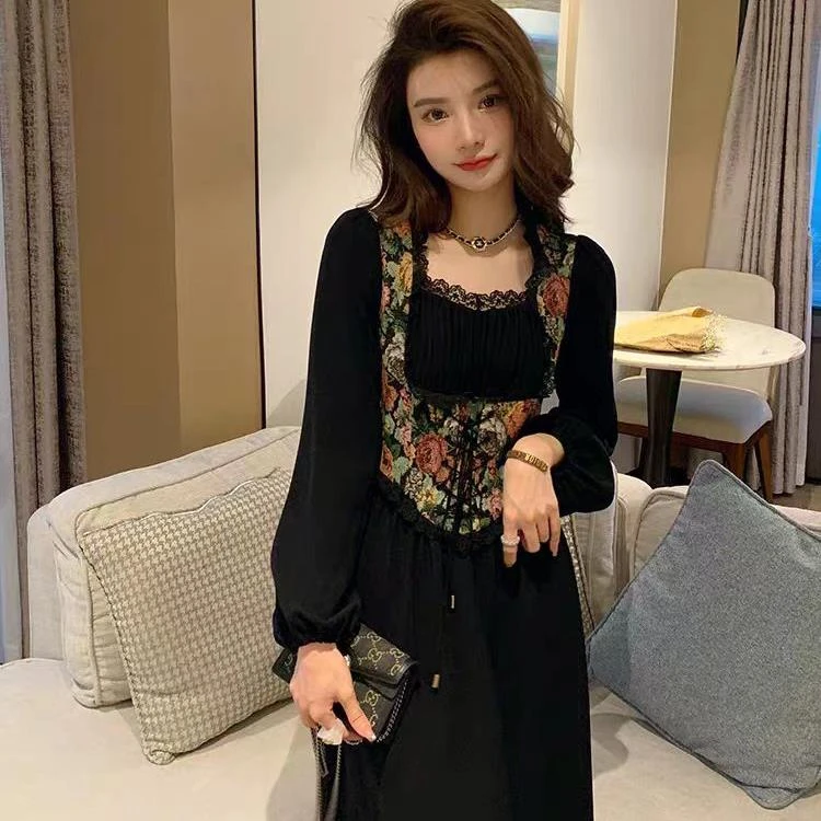 薇宝儿塔塔-2024年原创新款显瘦收腰连衣裙-28906D