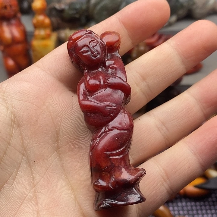 未镶嵌蛇纹石玉颈饰