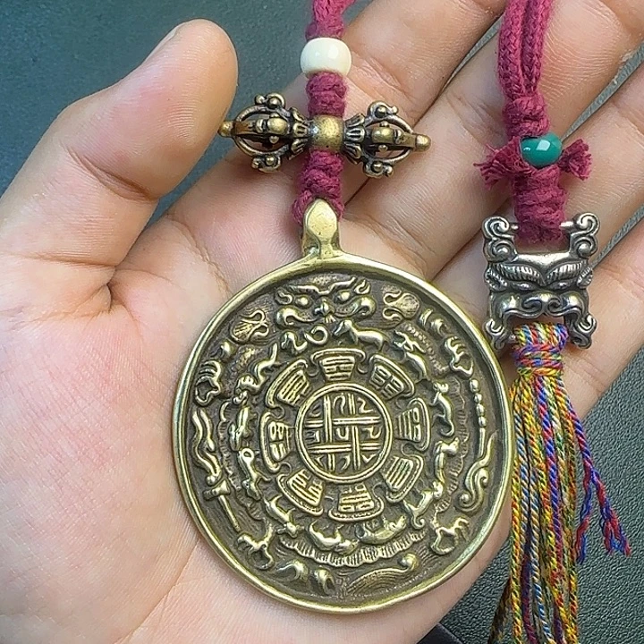 A***龙铜铁合金类藏传工艺品九宫八卦
