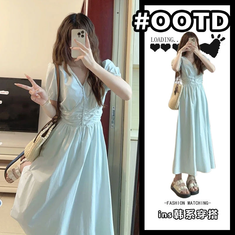 蓝色法式v领泡泡袖褶皱连衣裙女夏季2025新款气质收腰显瘦长裙子