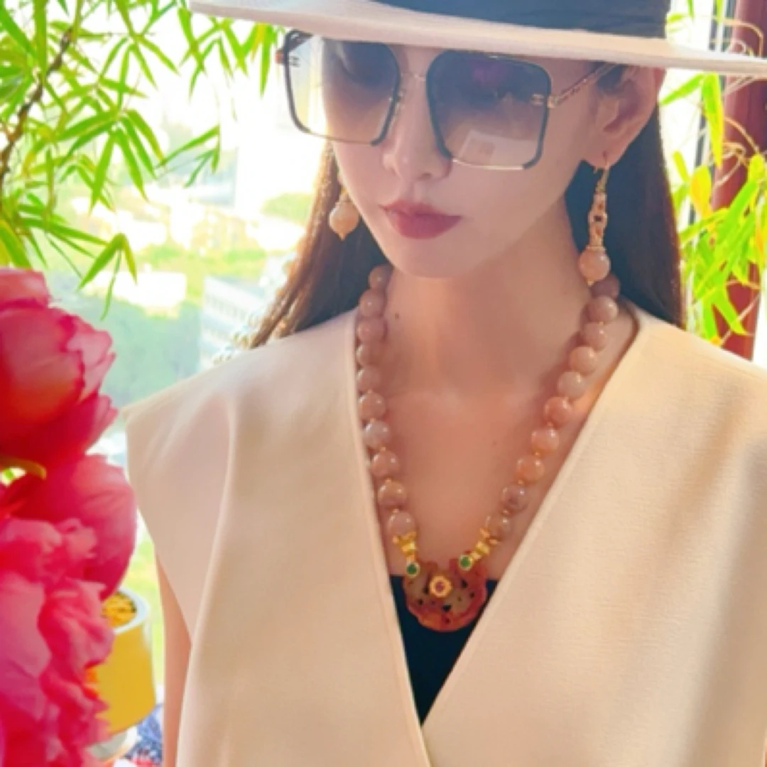 原创设计和田玉气质时尚项链【天玺珠宝】