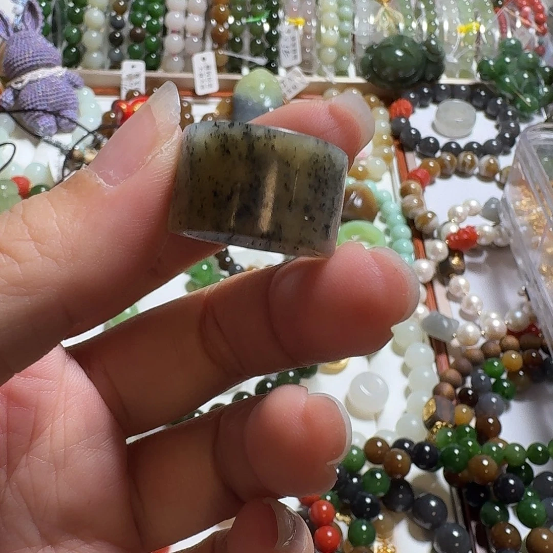 和田玉未镶嵌珠宝奇石