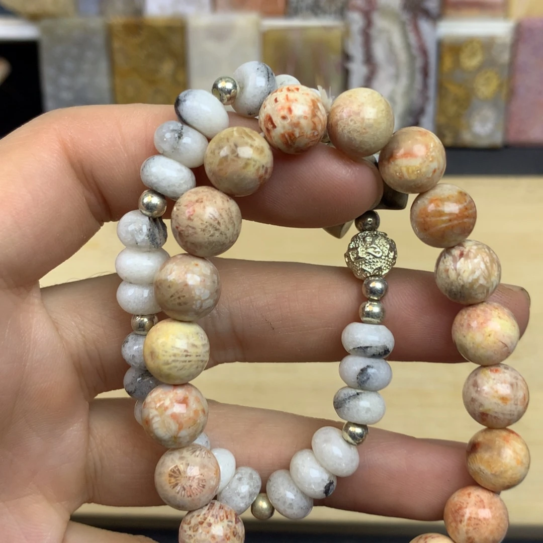 程***子硅化珊瑚（珊瑚玉）未镶嵌珠宝奇石