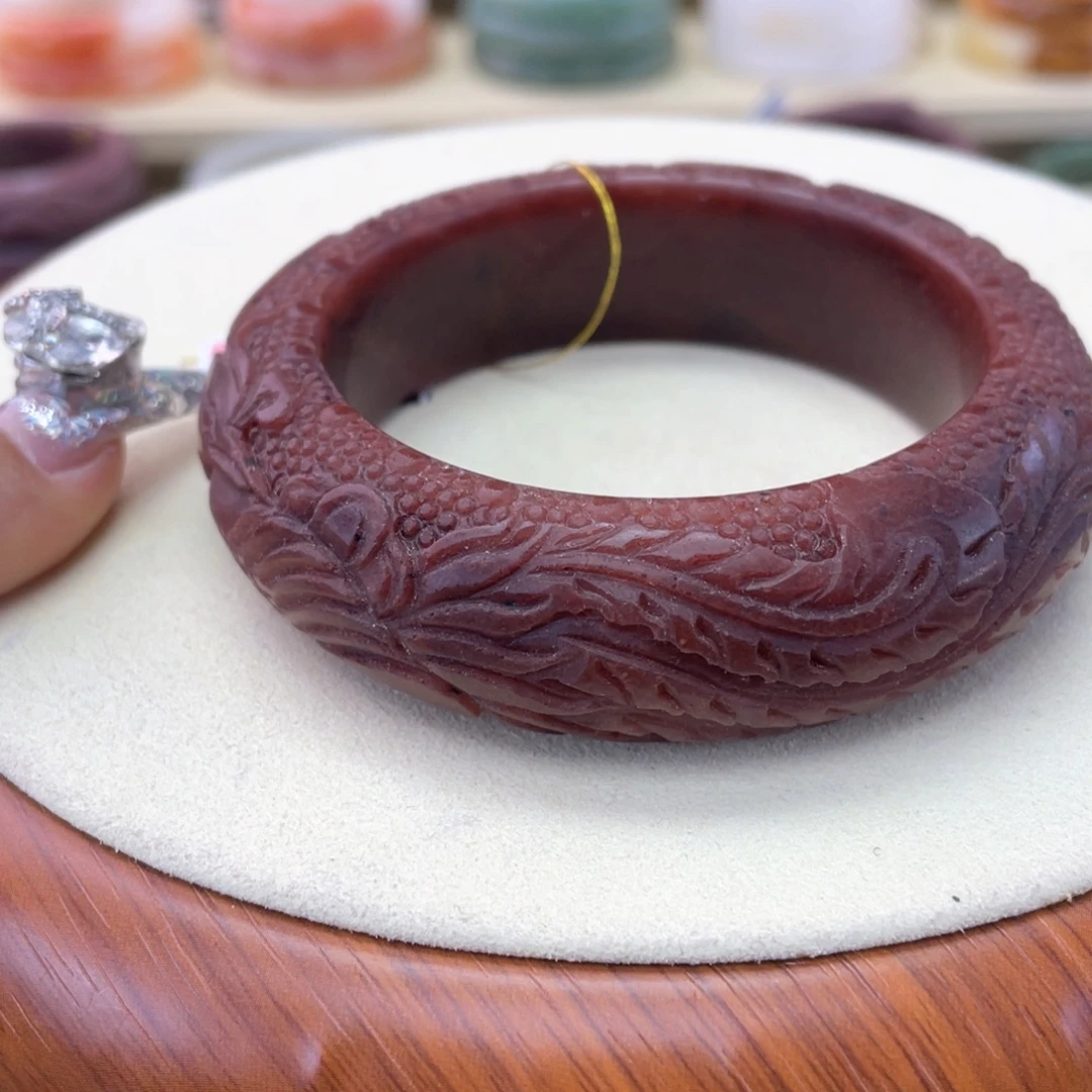 發****石英岩玉手镯未镶嵌