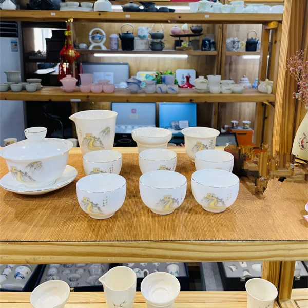 晟翔茶具羊脂玉瓷多娇盖碗主人杯11件套