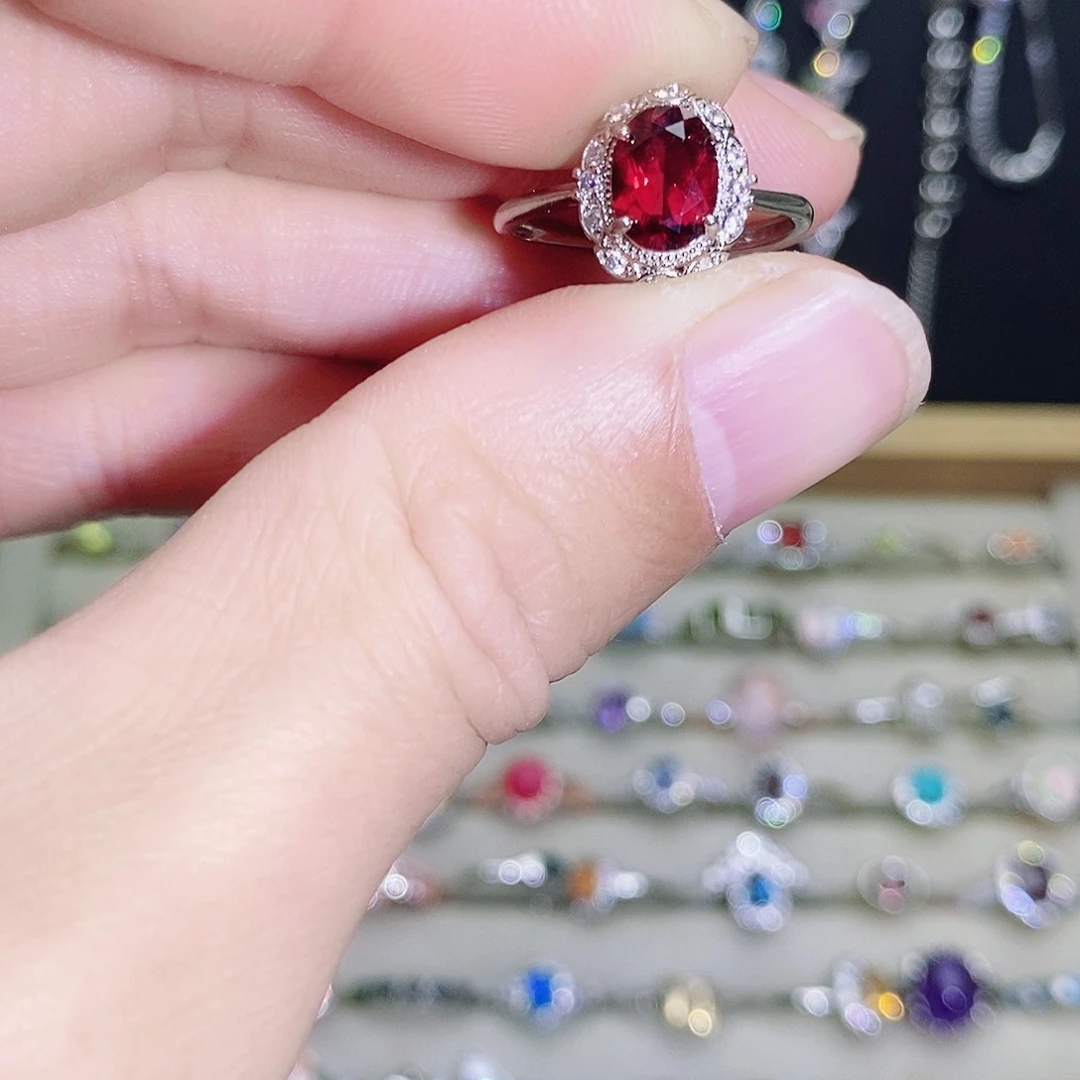 未镶嵌戒指石榴石