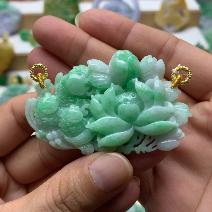 颈饰未镶嵌翡翠翡翠