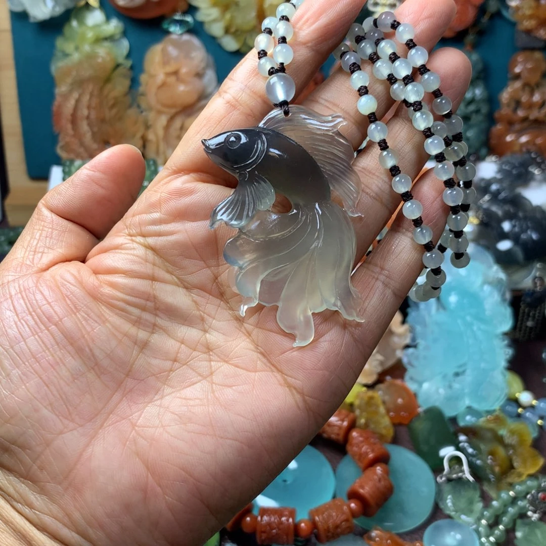 蛇纹石玉未镶嵌挂坠