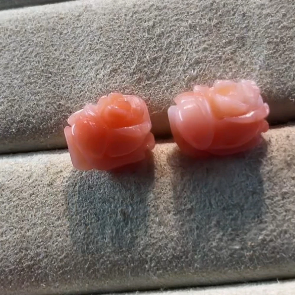 天然宝石红珊瑚耳饰