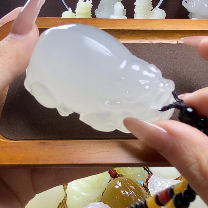 玉天然玉石冰貔貅手把