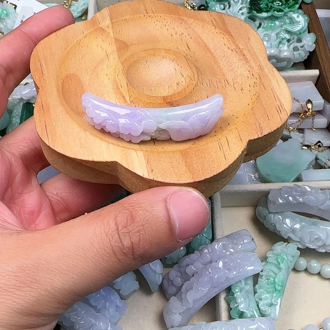 翡翠未镶嵌颈饰壹*紫春彩手牌